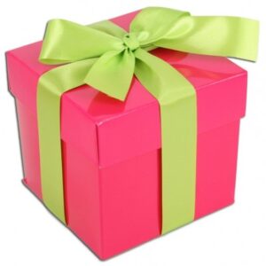 Etalage versiering roze cadeauverpakking doosje met lichtgroen strikje 10 cm 10104186